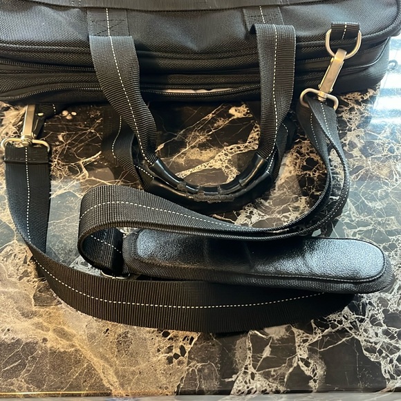 Large Laptop Bag - Picture 6 of 12